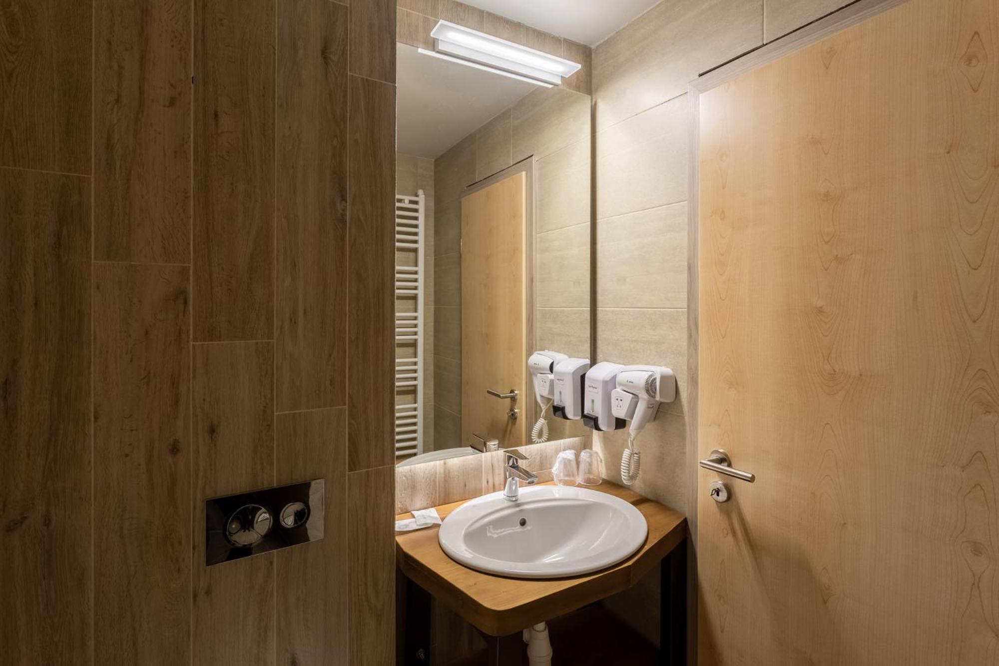 Hotel Genesis By Eden Predeal Esterno foto